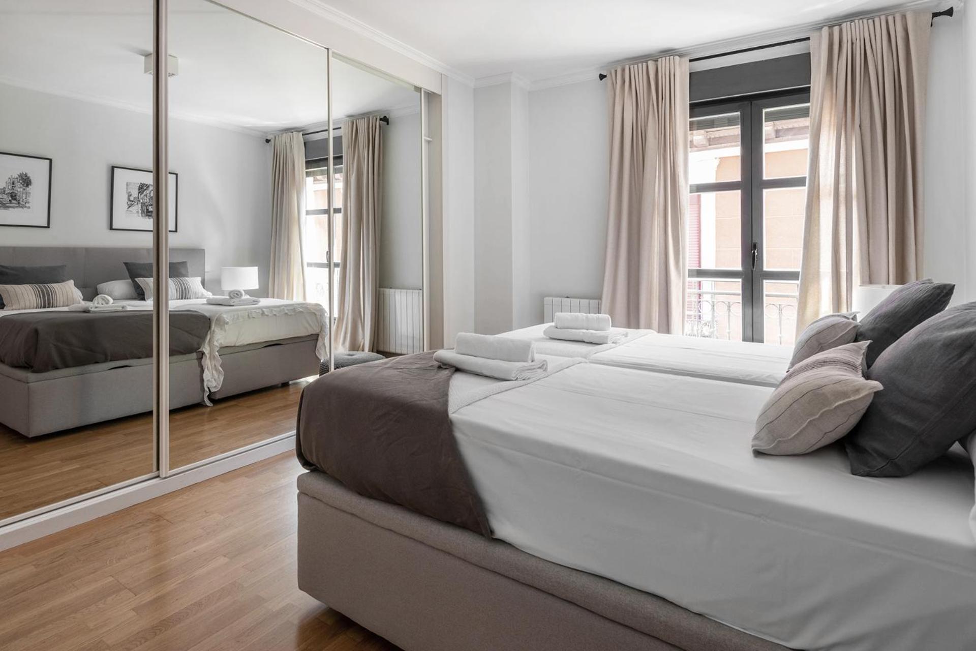 Luxury And Cozy- 2 Bedrooms 2 Bathrooms -Mintystay- Herradores Madrid Exterior foto